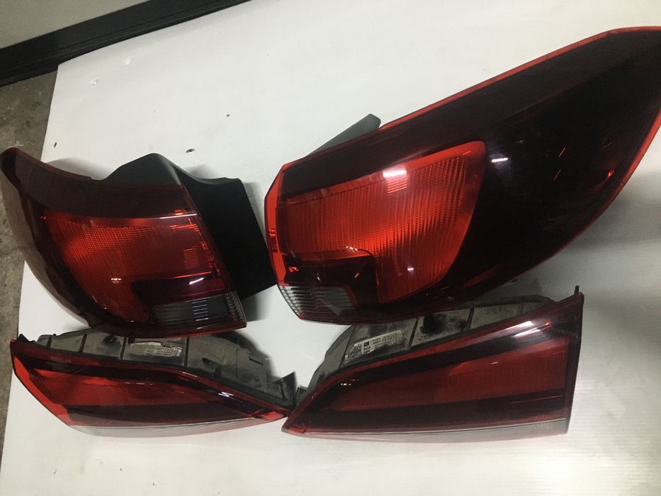 Stopuri/Triple Opel Astra K Break. 2015-2020. Volan stinga.