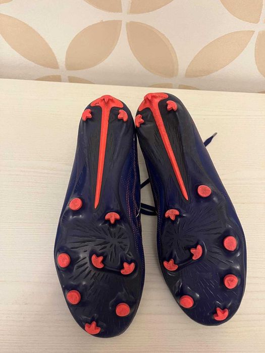 Ghete fotbal Puma Ultra 5 Play League SH 43, foarte usoare