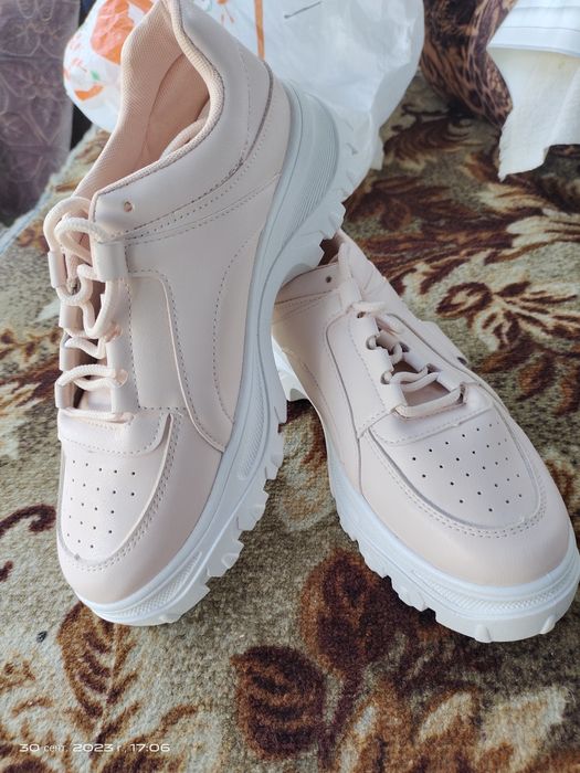 Кроссовки 41 размера