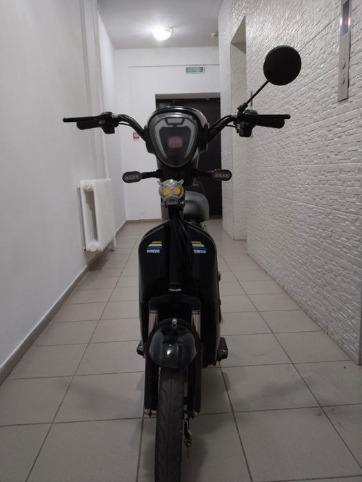 Электроскутер...