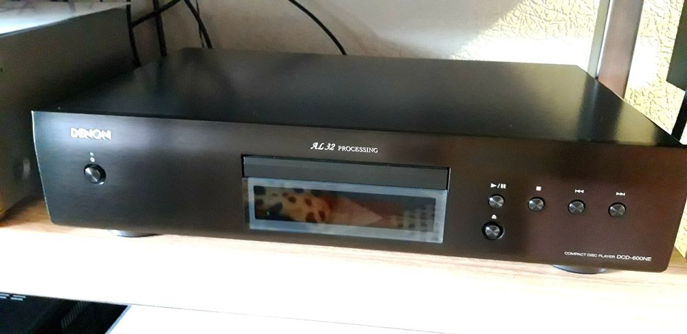 Продам новый компакт диск плеер DENON DCD-600NE