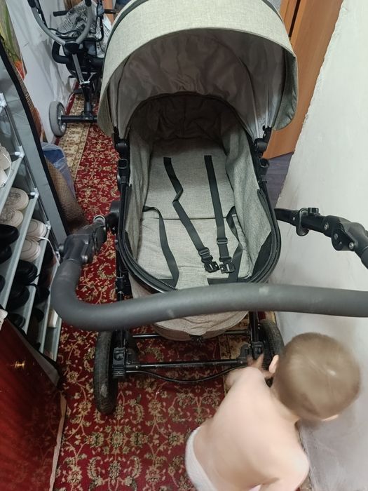 Продам коляску б/у