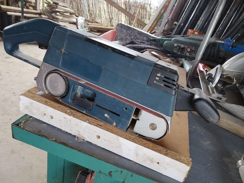 Bosch banda slefuit lățime 75