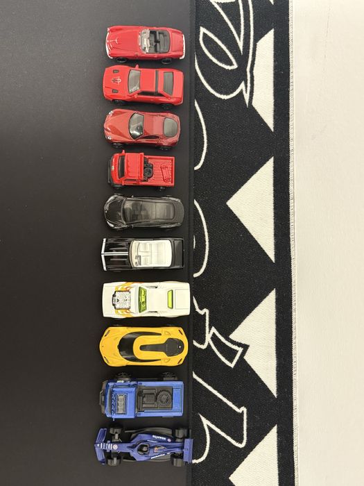 Продавам 1:64 колички Mini GT, Hotwheels Premium, Welly