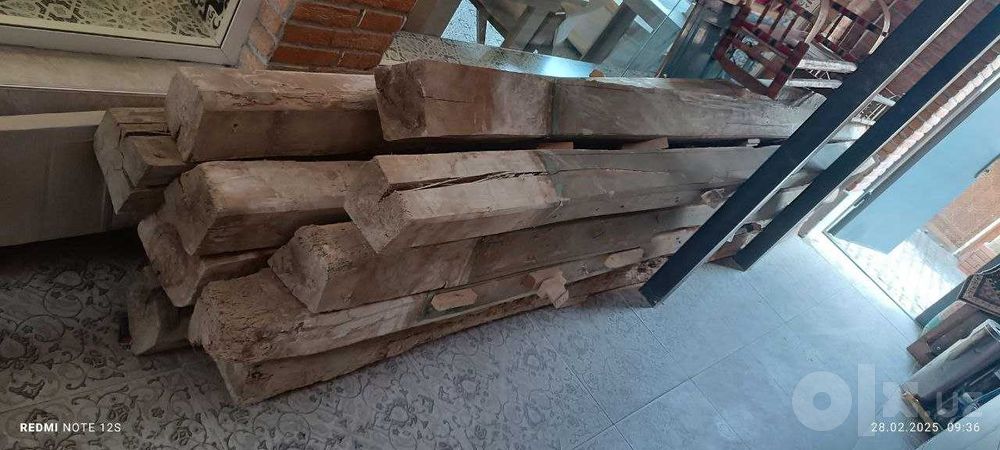 Старинные  потолочные балки