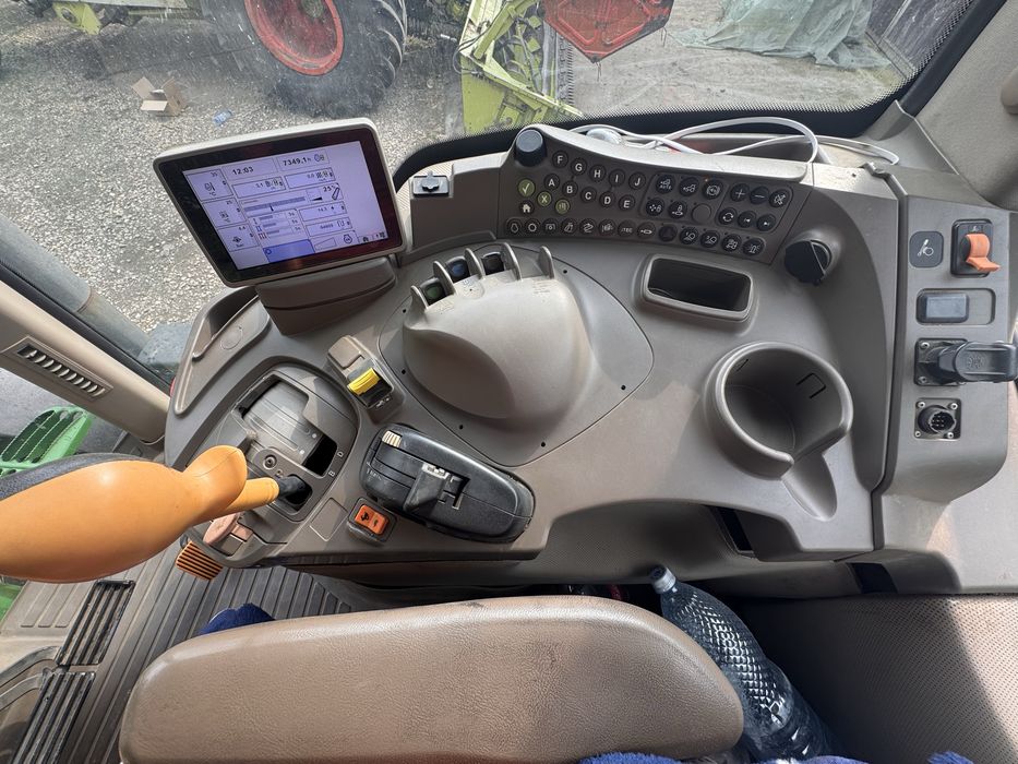 Tractor John Deere 7200R (200 CP) + plug Pottinger Servo 45 M (5 trupițe
