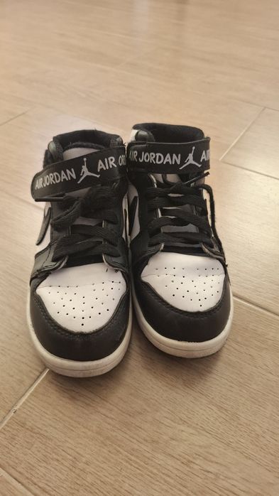 Детски кецове nike air jordan