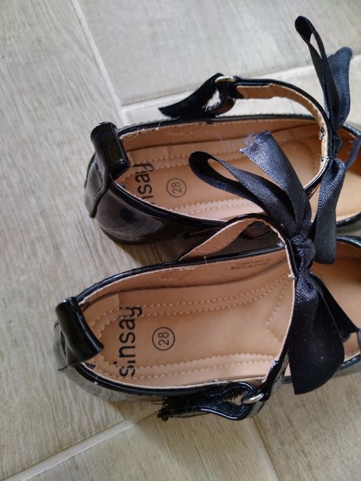 Балерини за момиче и други обувки