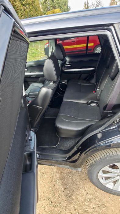 Suzuki Grand Vitara x30 4x4 navi trapa full