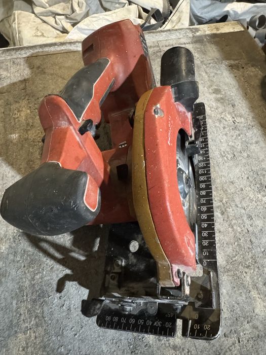 Circular Hilti SCW 22-A cu 2 baterii și încărcător