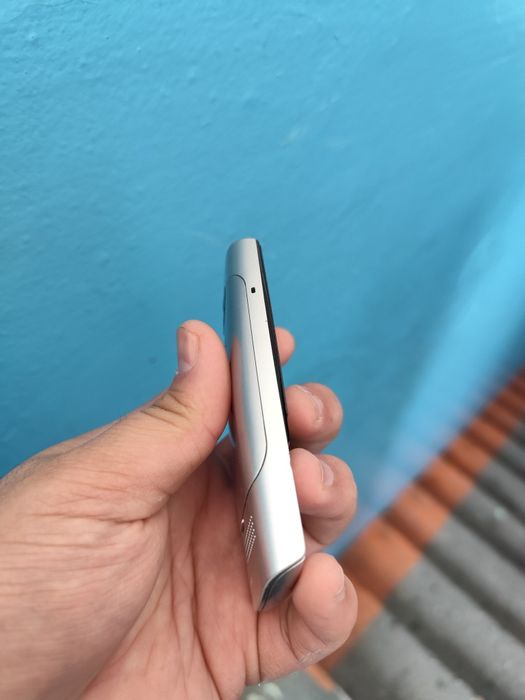 Продам NOKIA 303