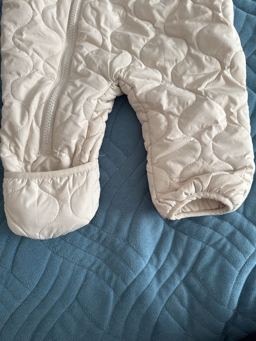 Продам комбинезон на весну