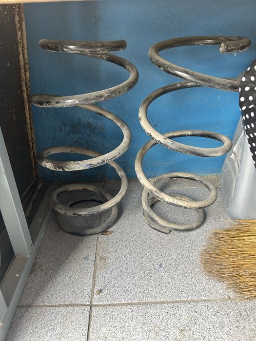 Продается передний пружина камри50 LE