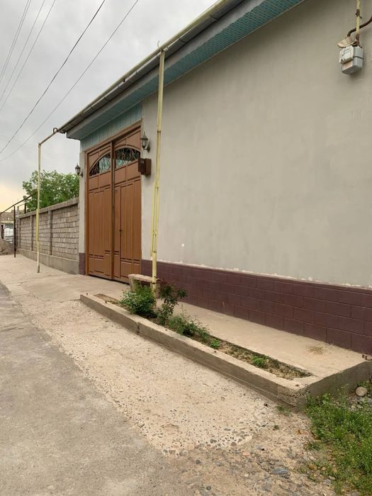 Toshkent viloyati Yangiyo’l tumani X.Tursunqulovda uchastka sotiladi