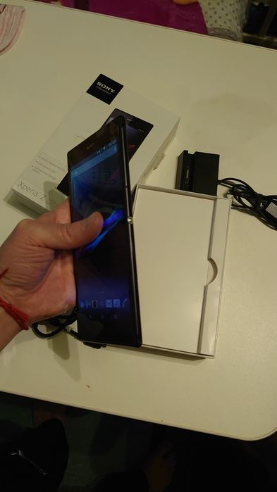 Смартфон, телефон, Флагман легенда Sony Xperia Z Ultra