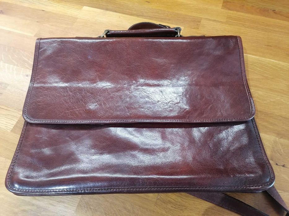 Мъжка кожена чанта на ADAX