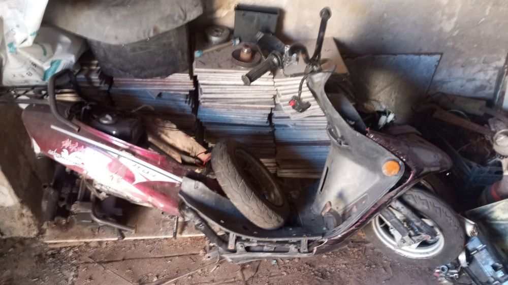 Продам два скутера на запчасти