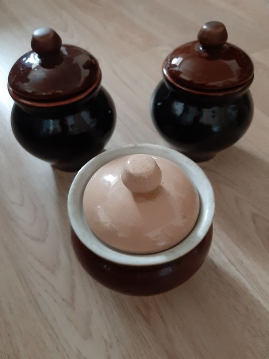 Продам горшки для запекания в духовке в новом состоянии.