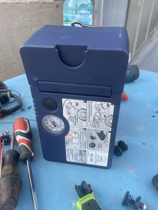 Мощни компресорчета за помпане на гуми 300w