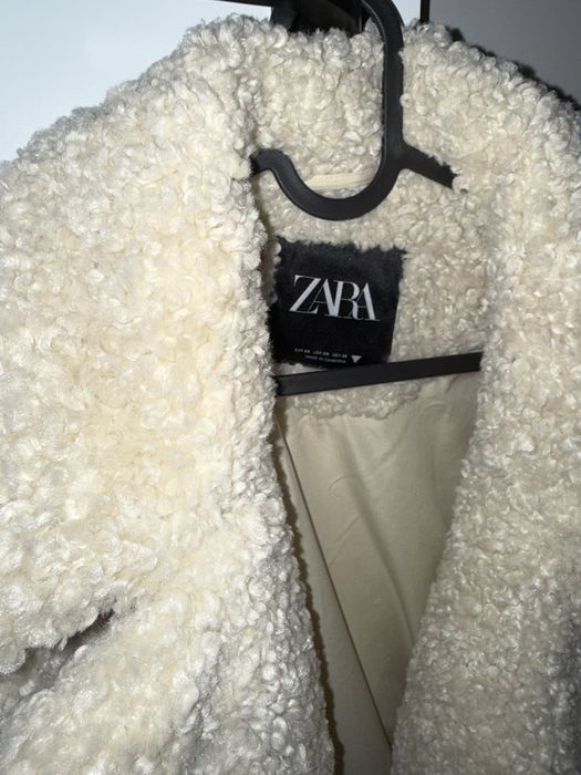 Пухено зимно яке Zara
