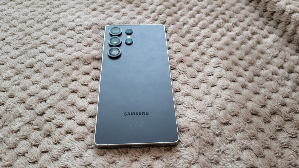 Vând Samsung Galaxy S25 Ultra Urgent