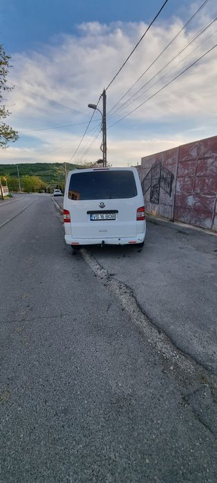 Volkswagen Transporte T5 8+1. Motor 2.0