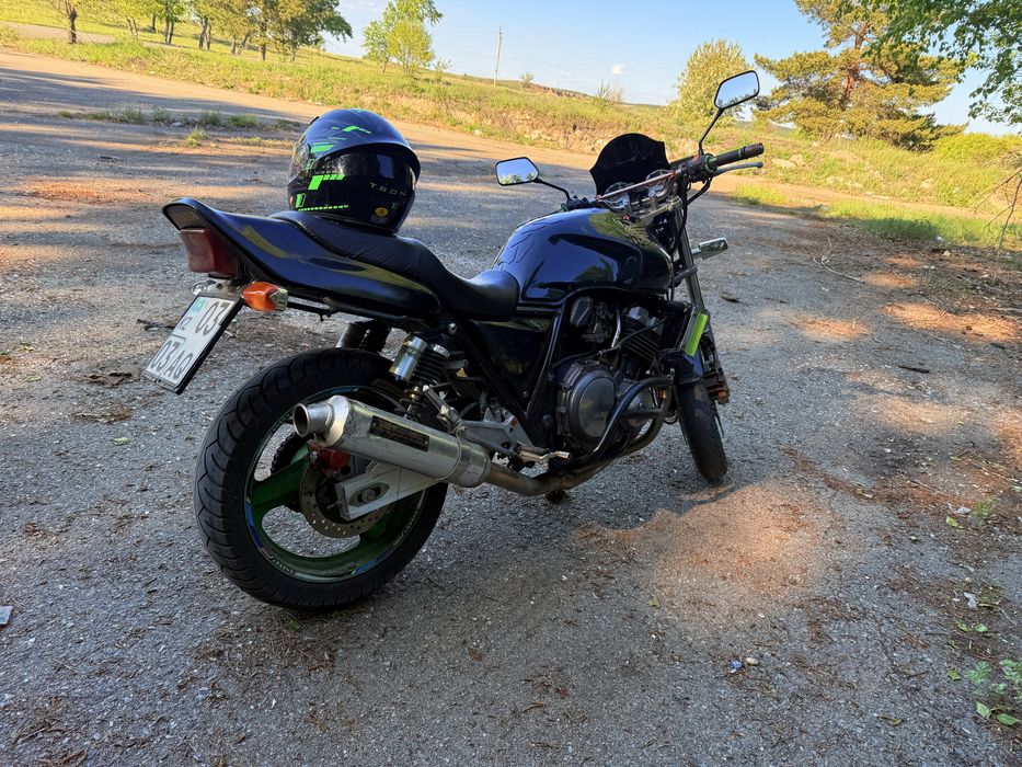 Honda SB400 SF..