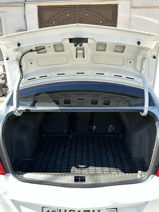 Cobalt  2018 ideal toza moshina mexanika 3 pozitsa