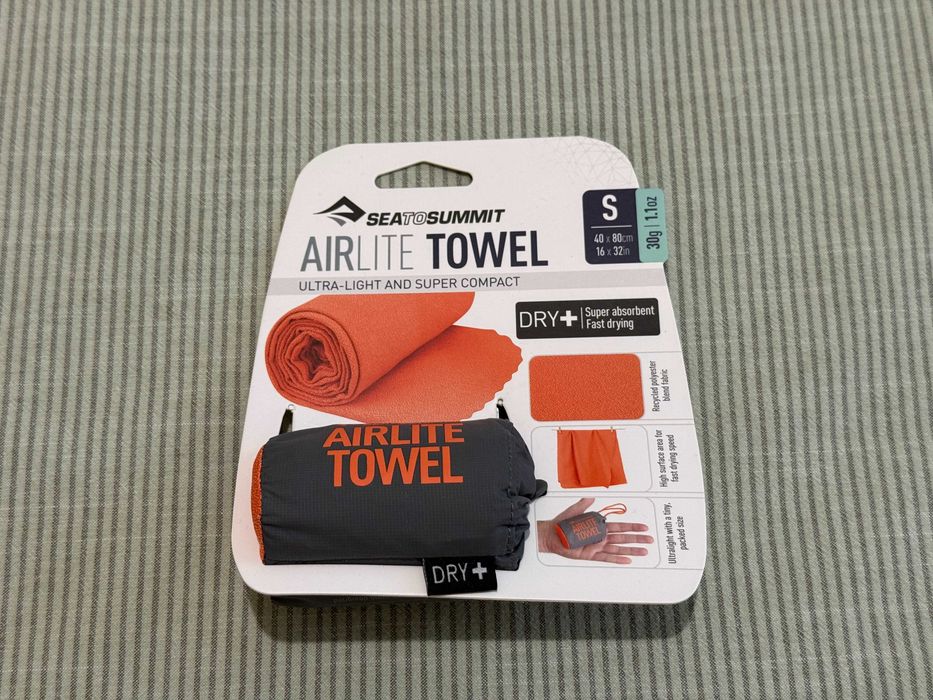 Продавам 2 броя нови хавлии Sea to Summit Airlite Towel, размер S, 40 x 80 см – цена за 1 брой