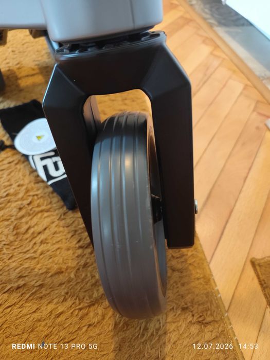 Tricicleta Funny Wheels 2 in 1 Rider fără pedale