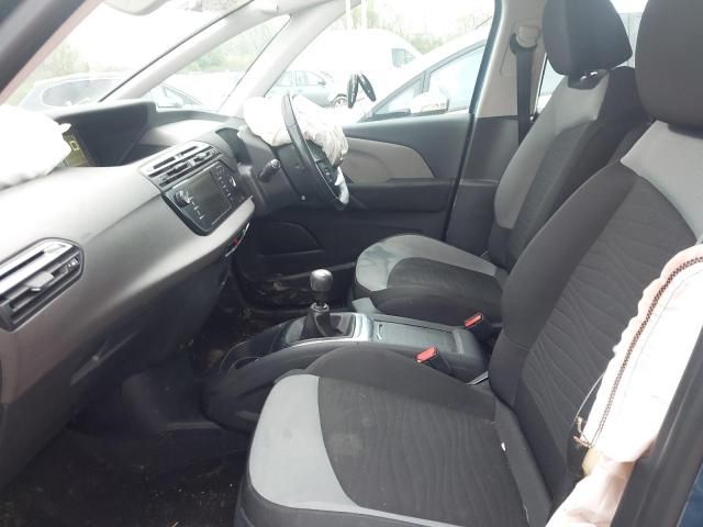 Dezmembrez Citroen C4 Picasso 2
