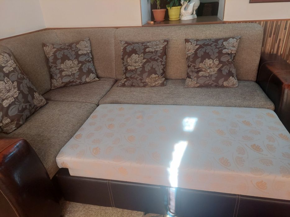 Диван для гостиной