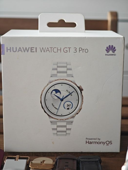 Смарт Часовник Huawei Watch GT 3 Pro с 5 каишки подарък