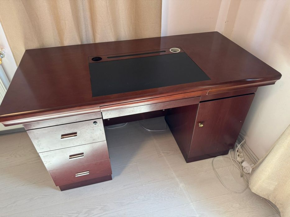 Birou directorial premium mahon, sertare cu cheie, management cabluri