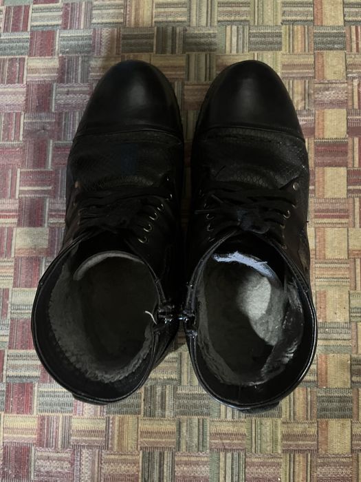 Продам зимние ботинки