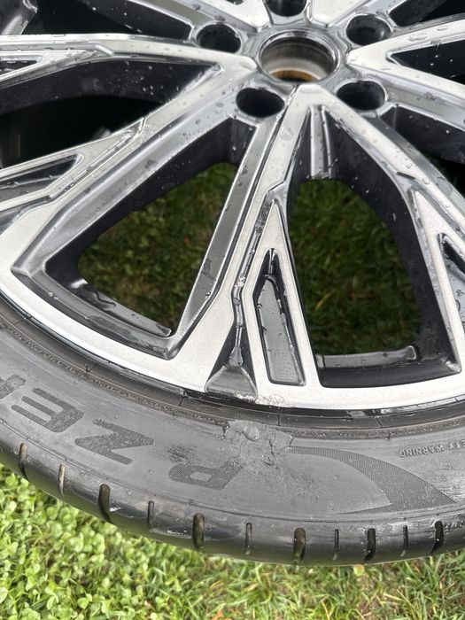 2 Jante 21'' originala Audi A6 S6 RS6 E-Tron 245 40 21 100y pirelli P zero