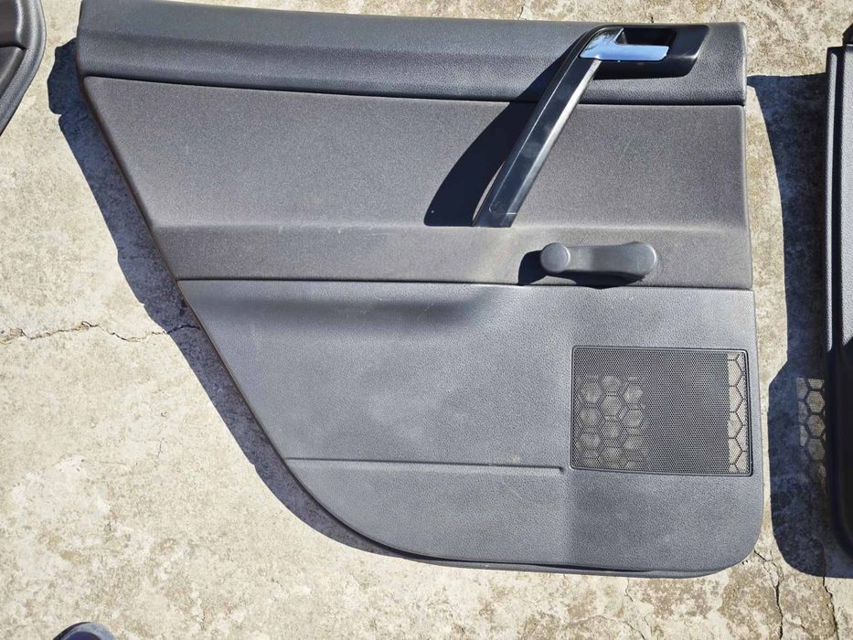 Кори за врати за VW Polo 9N