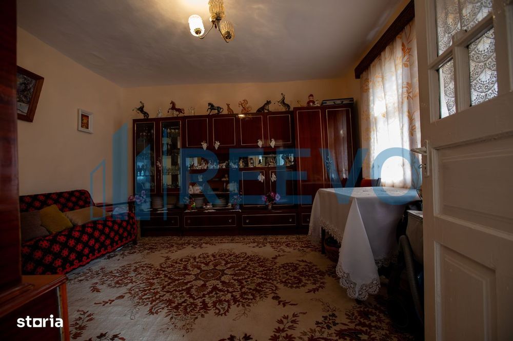 Casa si teren 3365mp Sascut