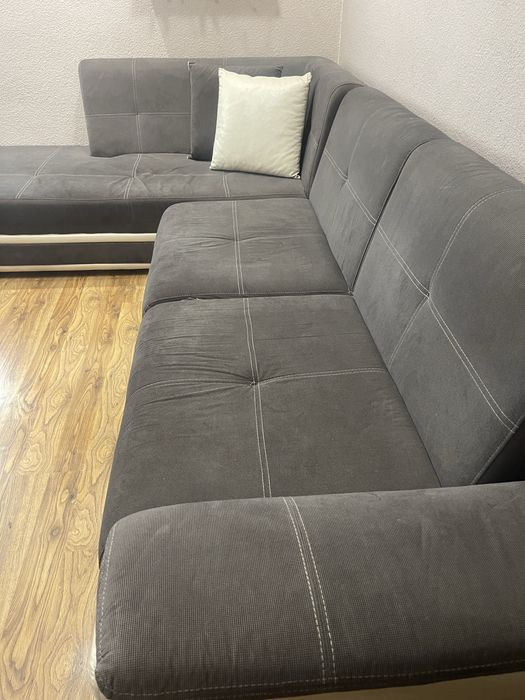 Ъглов диван с функция сън