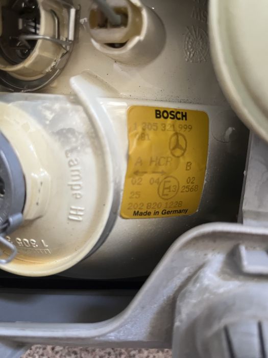 Фара Bosch  w202 оригинал стекло