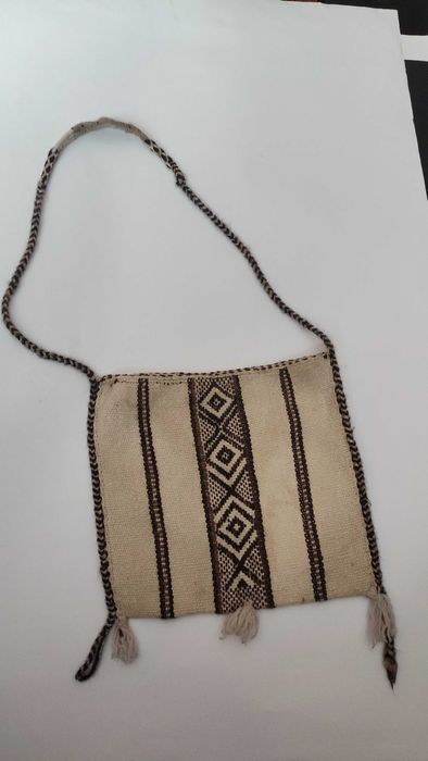 Вълнена престилка и торбичка в етно стил