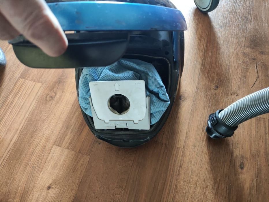 Продам пылесос срочно