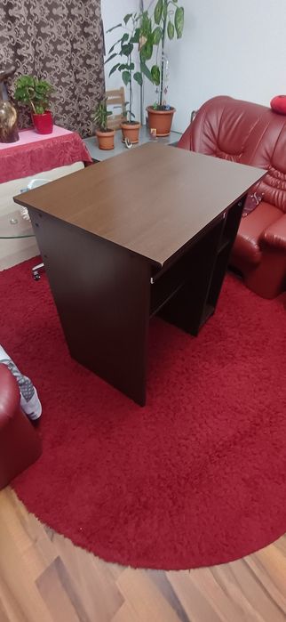Birou wenge 150 lei!