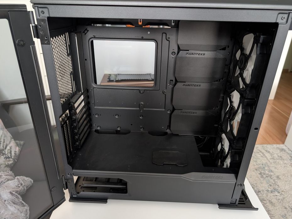 Компютърна кутия Phanteks Exolve X