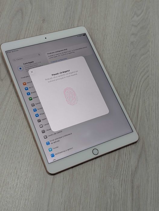 Apple iPad 10.2 9th iPad8 A2270 Retina IPS LCD Amprenta iPadOS 26.1