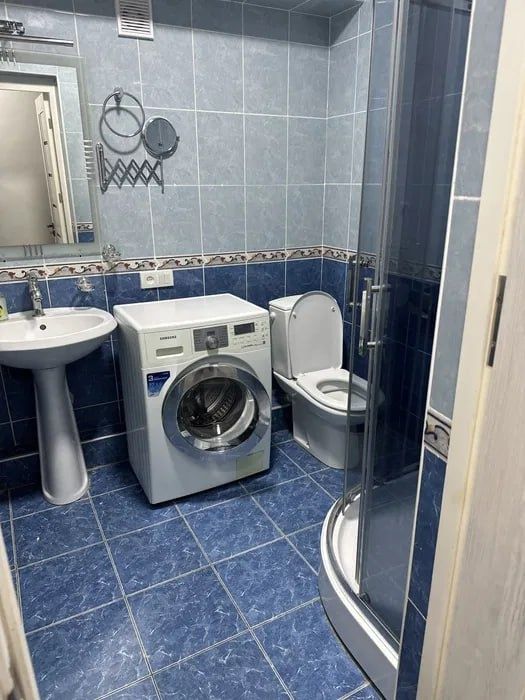 Сдается квартира  на Ц-4 
#Ориентир -Шедевр Корзинка
#Город - Ташкент