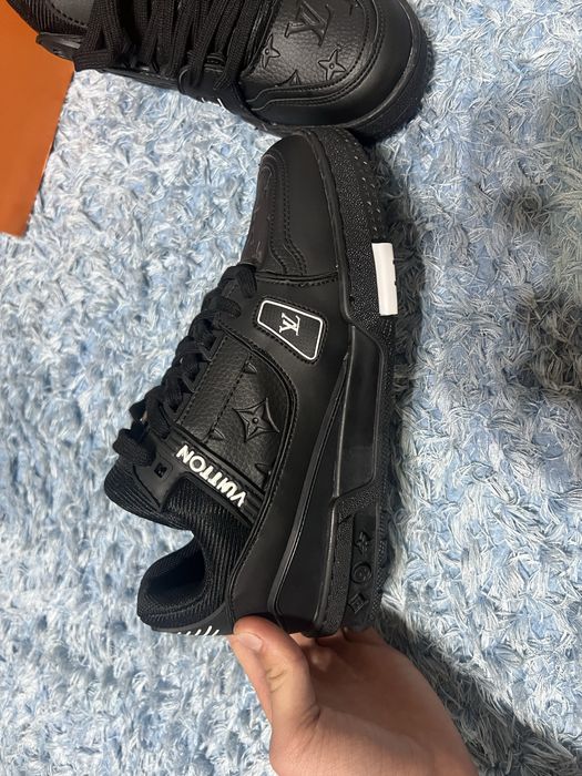 Vand papuci louis vuitton