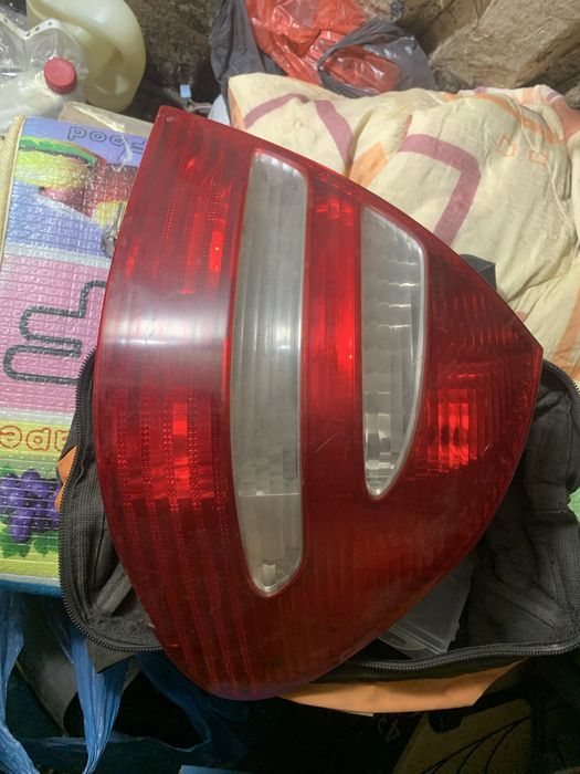 Фонарь задний w211