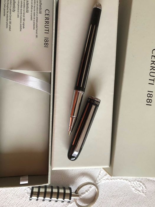 Метален ролер Cherruti 1881 в подаръчна кутия със сертификат 2 бр нови