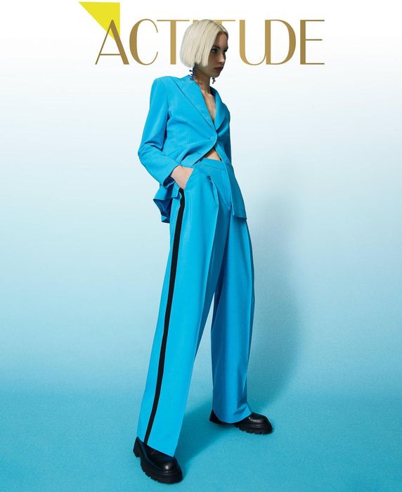 Син панталон с кант Twinset,размер M , нов с етикет!